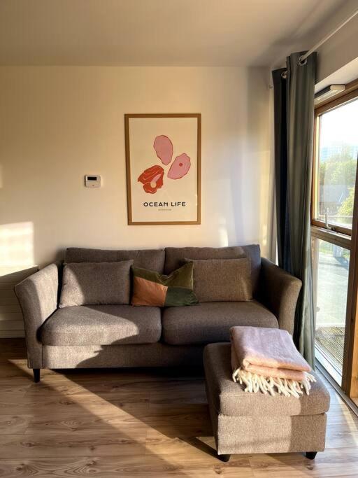 Colourful, Bright And Chic 2 Storey Apartment Manchester Exterior foto